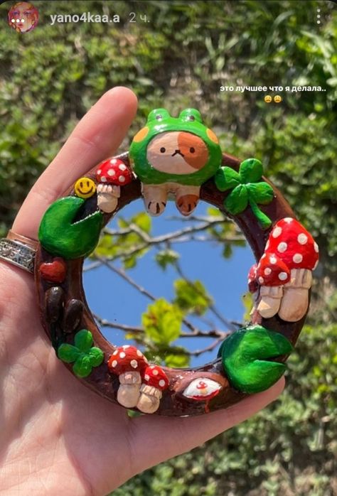 Clay Flower Mirror, Kida Disney, Super Clay, Clay Beads Bracelet, Bracelet Clay, Clay Arts, Scrapbook Design Layout, Flower Mirror, Polymer Clay Flower Jewelry