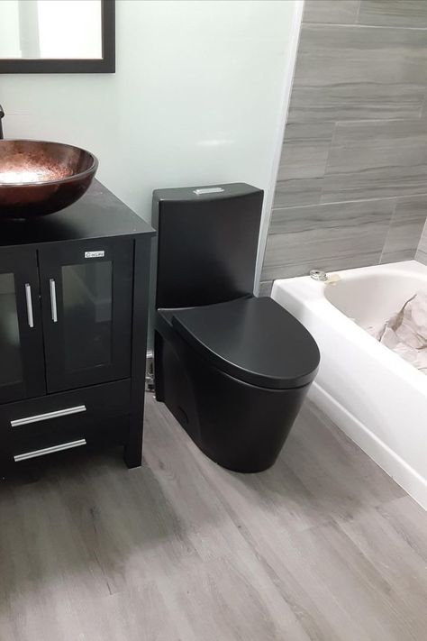 Bathroom With Black Toilet And Sink, Bathroom Black Toilet, Toilet Sit Design, Black Toilet And Sink Bathroom, Black Toilet Seat, One Piece Toilet Seat, Black Toilet Seats, Soft Close Toilet Seat, Black Toilet