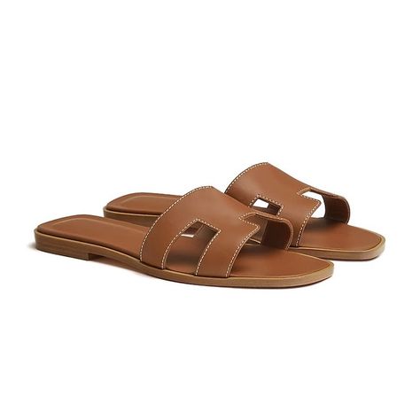 2024 slippers designer slides for women sandals claquette sliders triple black white brown slipper leather patent slide ladies sandal womens outdoor shoes Get coupon $300 Save $20 Here is the links🔥 http://sale.dhgate.com/4YMAp727 Ibiza Old Town, Casual Slides, Brown Slippers, Ladies Slides, Hiking Men, Designer Slides, Men Slippers, Slides For Women, Womens Trainers