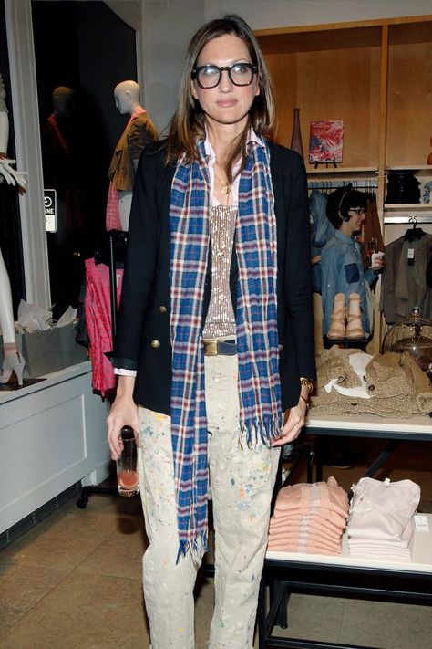 The Jenna Lyons Look Book Jenna Lyons Jcrew, Jenna Lyons Style, Military Jacket Women, Jenna Lyons, Jacket Outfit Women, Style Guru, J Crew Style, Preppy Chic, American Fashion Designers