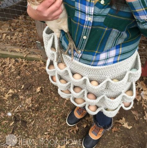 Chicken Egg Apron, Woodland Living, Egg Apron, Crochet Egg, Egg Aprons, Chicken Owner, Crochet Chicken, Aprons Patterns, Egg Holder