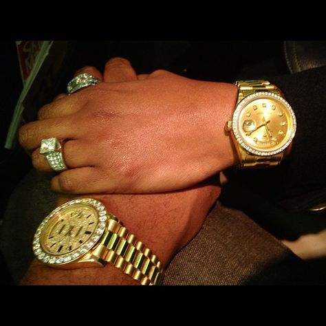 His and her Rolex! ♥♥♥♥♥ His And Hers Rolex, Rolex Watch Price, Trending Products, E 40, Two Tone Watch, Rose Gold Watch, Michael Kors Watch, Rolex Watches, Gold Watch