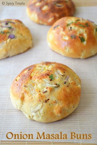 Spicy Treats: Onion Masala Buns / Onion Khara Buns