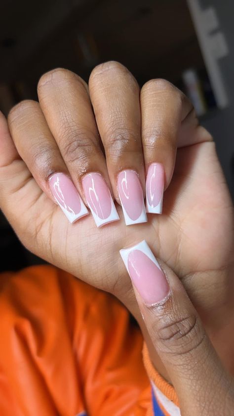 French Tip Acrylic Nails Pink Base, French Tips Light Pink, French Tips Pink Base, Pink White French Tip Nails, White French Tip Nails, Light Pink Acrylic Nails, Mail Inspo, Kylie Nails, Wine Hair