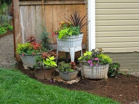 Container Gardening Ideas, Have Inspiration, Garden Containers, Garden Yard Ideas, Outside Ideas, Container Gardens, Gardening Landscaping, Yard And Garden, Flower Bed