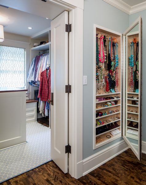 Closet Small Bedroom, Closet Organization Diy, Storage Mirror, Trendy Bathroom, Trendy Bedroom, Master Closet, Storage Design, Closet Designs, Closet Bedroom