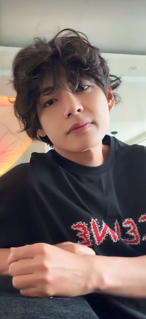 Rossie on Twitter: "https://t.co/b1Aenm0NuE" / Twitter Taehyung Boyfriend Material, Taehyung Boyfriend, Bts V Photos, Different Person, Taehyung Wallpaper, Photoshoot Bts, Kim Taehyung Wallpaper, Handsome Man, Bts Lockscreen