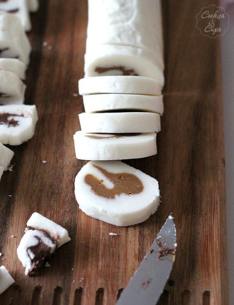 Pinwheel Candy Recipe, Pinwheel Candy, Easy Homemade Candy, Cookies And Cups, Peanut Butter Candy, Candy Truffles, Homemade Candy, Candy Recipe, Cookie Butter