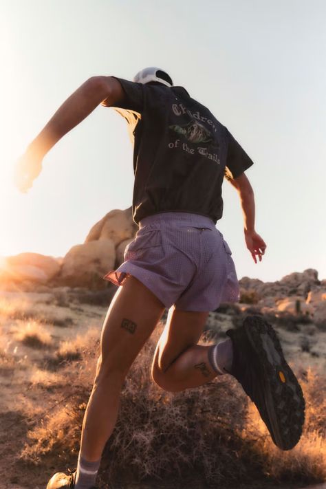 Satisfy Channels the Free-Spirited Runner in New "Children of the Trails" Collection | Hypebeast Body Photoshoot Aesthetic, Trail Photoshoot, Satisfy Running, Hiking Photoshoot, Trail Running Photography, Best Running Gear, Running Photography, Sport Photoshoot, Running Photos