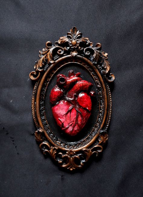 Anatomical Heart Occult Gothic Home Decor, Original Sculpture Art by Nesibe Bicici - Etsy Canada Anatomical Painting, Gothic Heart, Gothic Sculpture, Painted Anatomical Heart, Clay Heart Realistic, Anatomical Heart Vase, Glass Anatomical Heart, Resin Gothic Art, Anatomical Heart Art