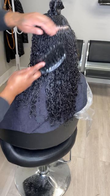 Microlinks | tape ins | ktips on Instagram: "Natural curl is so versatile. This texture is my favorite curl pattern 😍 You can wear your extensions bone straight or curly, but either way they both look stunning. #atlantahairstylist #atlhairstylist #textureextensions #fusionhairextensions #greatlenghts #bellami #bellamipro #hairextensionspecialist #atlantasalon #luxuryextensions #atlantasalonsuites #hairextensionspecialist #reel #hairextensions #ktipextensionspecialist" Curly Microlinks On Natural Hair, Tape In Curly Hair Extensions, Curly Tape Ins, Curly Microlinks, Micro Links Hair Extensions Curly, Curly Tape In Hair Extensions, Curly Clipins Extensions, Beaded Weft Hair Extensions Placement, Microlink Hair Extensions