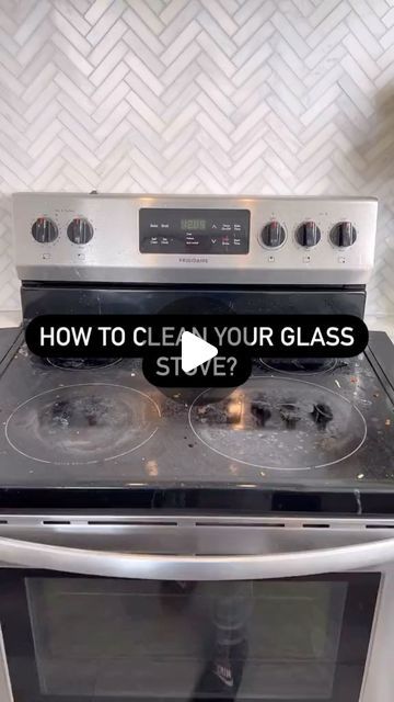 Glass Stove Top Cleaning Hacks, How To Clean A Glass Top Stove, How To Clean Glass Stove Top Burnt, Cleaner For Glass Top Stove, How To Clean Glass Top Electric Stove, Cleaning Glass Stove Top, Clean Stove Top, Clean Stove, Kitchen Cleaning Hacks