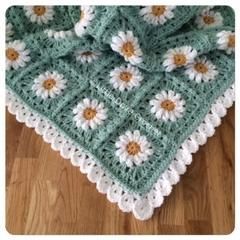 Granny Square Blanket Border, Tulip Photo, Daisy Blanket, Crochet Edgings, Crochet Daisy, Crochet Blog, Pola Sulam, Crochet Afghans, Crochet Borders