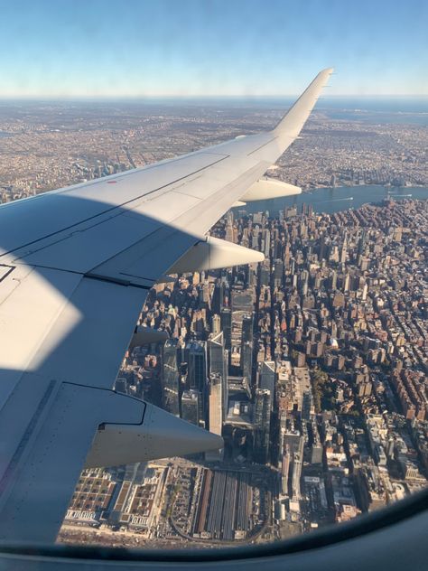 New York Flight View, Flight Over New York, Plane Aesthetic New York, Plane To New York, Nyc Plane View, New York City Airport, New York Airport Aesthetic, Plane Ticket To New York, Airplane New York