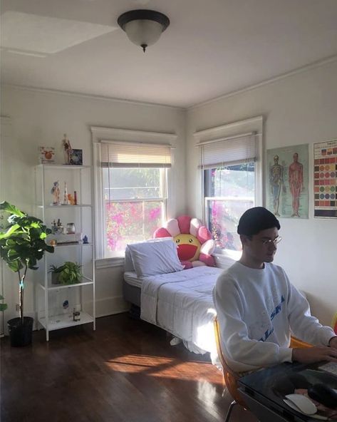 paola ♡ on Instagram: “drew phillips in his natural habitat” Small Bedroom Style, Drew Phillips, Emergency Intercom, Cheap Wall Decor, Cute Room Ideas, Minimalist Room, In My Room, Room Stuff, Moroccan Decor