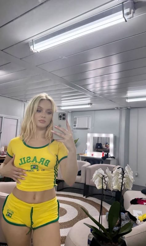 Zara Larsson Outfit, 75 Hard, Grand Cross, Zara Larsson, Brazil, Zara, Pins, Beauty, Quick Saves