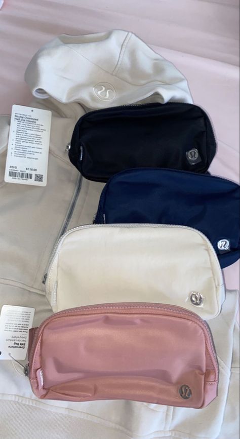 Lululemon Belt Bag White Opal, Lululemon Fannypack, Lululemon White Opal, Lululemon Favorites, Alexa + Core + Aesthetic, Pink Preppy Aesthetic, Everyday Belt Bag, Lululemon Accessories, Lululemon Shopping