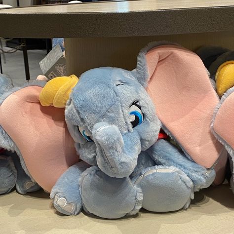 Dumbo Stuffed Animal, Dumbo Plushies, Plushies Disney, Disney Plushies, Dumbo Disney, Disney Stuffed Animals, Disney Plush, Cute Stationary, Dream Gift