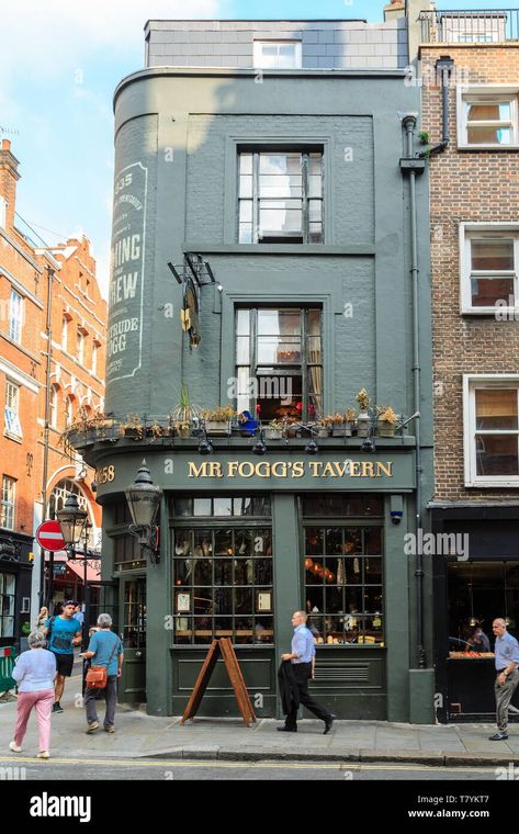 Europe Restaurant, Travel Editorial, Old Pub, Coffee Shop Aesthetic, Shop Fronts, September 16, Urban Sketching, Architecture Sketch, Environment Concept Art