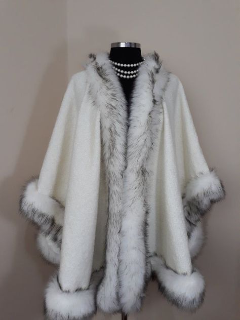 Fur Coat Excellence in Stylish Warmth Story Clothes, Fur Coat Outfit, Poncho Coat Cape, Long Cape, Dreamy Artwork, Anime Clothes, Muslimah Fashion Outfits, Luxury Women Fashion, Coat Outfits