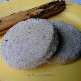 Hojarascas (Mexican Shortbread Cookies) Hojarascas Recipe, Mexican Shortbread Cookies, Mexican Cookies Recipes, Mexican Cookies, Mexican Sweets, Mexican Pastries, Shortbread Cookies Christmas, Mexican Sweet Breads, Mexican Bread