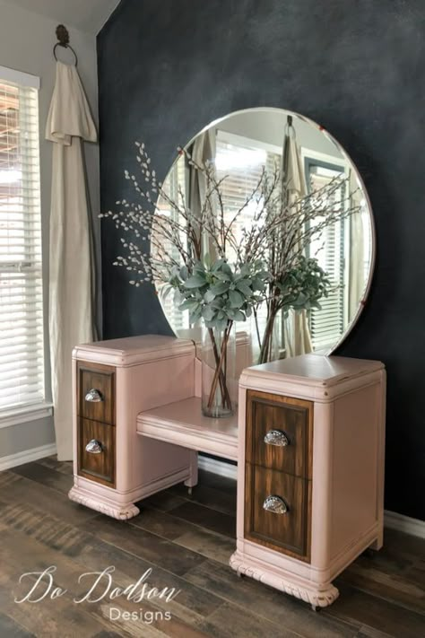 Vintage Dresser Makeover, Furniture Makeover Inspiration, Vintage Furniture Makeover, Revamp Furniture, Upcycled Furniture Diy, Antique Vanity, Diy Furniture Renovation, Deco Furniture, Furniture Renovation