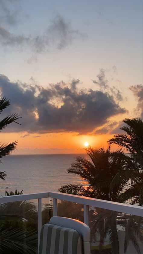 Beach Sunrise Aesthetic Wallpaper, Sunset Wallpaper On The Beach, Sunrise Balcony Aesthetic, Sunset View From Balcony, Sunset Beach House, Beach View Balcony, Beach View From Balcony, Sunset House Aesthetic, Sunset Balcony Aesthetic