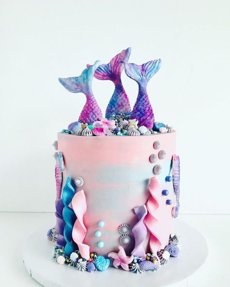 Sweet T's on Instagram: “Can you believe this is my first mermaid cake? And it so happens to fall into the month of May where @burntcookiesbymurrah is hosting a…” Cream Cakes, Month Of May, Mermaid Cakes, Sweet T, Buttercream Cake, Cream Cake, Cake Inspiration, Butter Cream, Mermaid