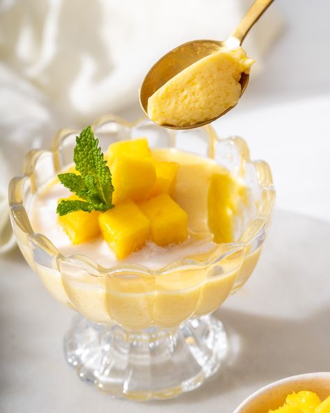 Mango Pudding Mango Pudding Recipe, Mango Recipe, Mango Dessert Recipes, Coconut Jelly, Authentic Asian Recipes, Mango Pudding, Mango Dessert, Buffet Ideas, Flan Recipe