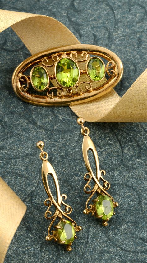 A mid 20th century gold peridot brooch and a pair of gold peridot drop earrings. Peridot Brooch, Star Guardian, Jewelry Auction, Sailor Scouts, How Beautiful, Jewellery And Watches, 20th Century, Auction, Drop Earrings