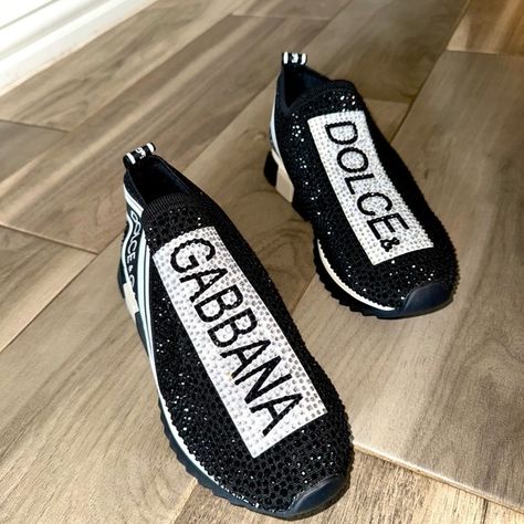 Dolce and Gabbana Soreto Crystal Black Shoes Dolce Gabbana Shoes, Shoes Drawing, Dolce And Gabbana Man, Black Shoes, Shoes Mens, Dolce And Gabbana, Men's Shoes, Size 6, Crystals