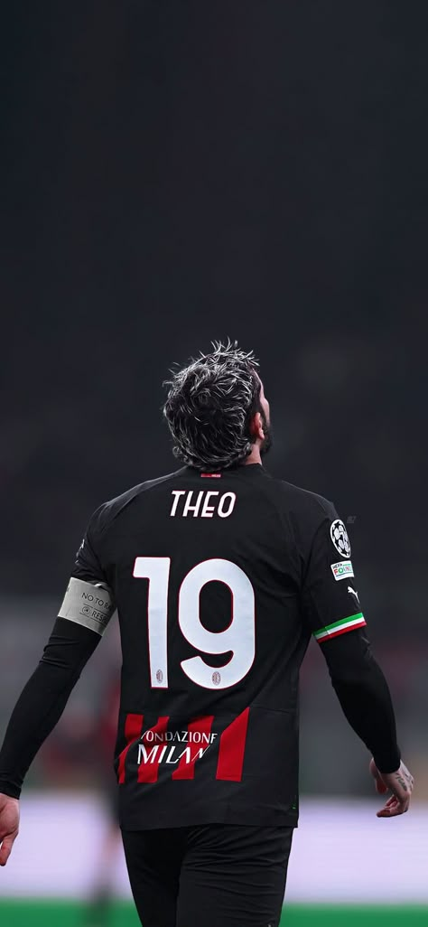 Theo Hernandez Milan Wallpaper Theo Hernandez Milan Wallpaper, Theo Hernandez Milan, Cool Pfps For Boys, Soccer Images, Theo Hernandez, Milan Wallpaper, Christmas Loungewear, Milan Football, Football Players Images