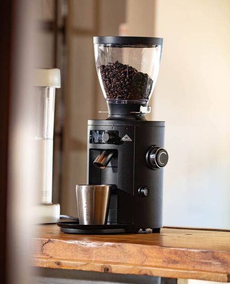 Whether you frequently switch between brew methods or are just looking for an excellent home coffee or espresso grinder, the Mahlkönig X54 can do it all and does it well.⁠ #CliveCoffee #homebrewing #homeespresso #coffee #espresso #coffeelovers #baristalife #coffeeaddict #coffeeholic #coffeebreak Coffee Methods, Best Coffee Grinder, Espresso At Home, Espresso Grinder, Coffee Industry, Coffee Grinders, Perfect Morning, Filter Coffee, Coffee Espresso