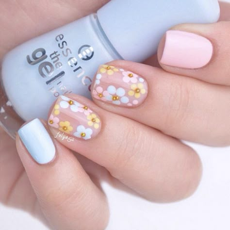 French Manicures, Milky Nails, Easter Nail Designs, Floral Nail Designs, Hairstyle Tutorials, Gel Mani, Flower Nail Designs, Pretty Nail Art Designs, Floral Nail Art