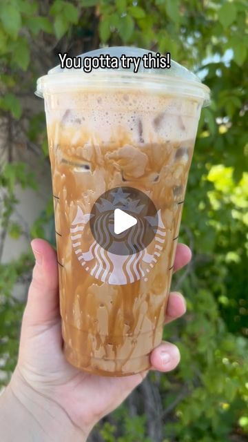 Milky Way Starbucks Drink, Starbucks Oatmilk Drinks, Chocolate Cold Foam, Shaken Espresso Starbucks, Shaken Espresso, Vanilla Caramel, Cold Foam, Starbucks Lovers, Breakfast Coffee