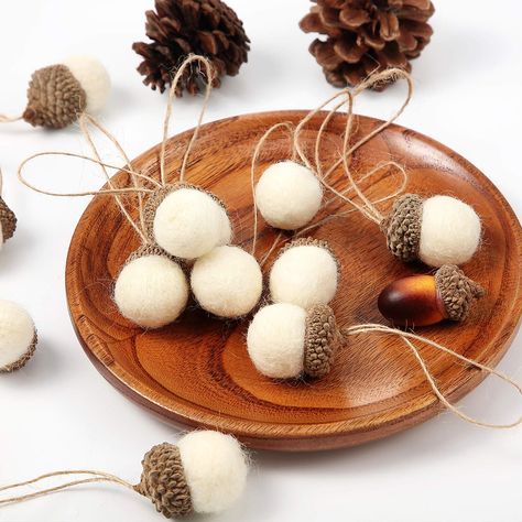 PRICES MAY VARY. Cute felt acorn ornaments: each felted acorn is hand felted with soft wool and then glued to the acorn cap; And use rope to pass through acorn for easy hanging; The felt acorn looks lovely and delicate, you will love it DIY felted acorns garlands: the package contains 18 felt acorn pendants and a roll of 32.8 ft/ 10 m rope; You can either decorate your room with felt acorn alone, such as on a tree or jewelry rack, or hang it side by side on the rope to make your own decorative g Neutral Christmas Ornaments, Holiday Decor 2022, Christmas Ornament Making, Felt Acorn, Scandinavian Holiday Decor, Woodland Party Decorations, Acorn Garland, Star Garden, Natural Holiday Decor