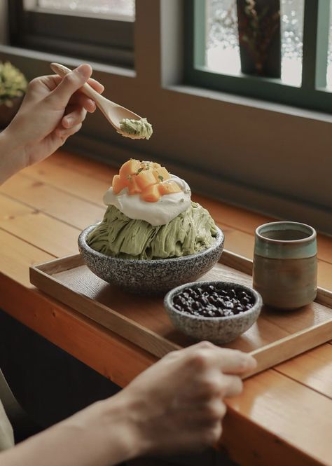 Kakigori Aesthetic, Bingsu Photography, Bingsu Aesthetic, Japan Dessert, Food Photography Dessert, Ice Cream Business, Dessert Photography, Pretty Dessert, Food Drink Photography