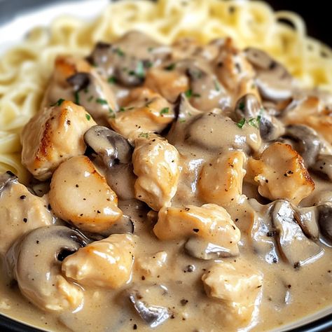 Easy Chicken Stroganoff Easy Chicken Stroganoff, Creamy Chicken Stroganoff, Chicken With Mushrooms, Dinner Ingredients, Delicious Family Dinners, Chicken Stroganoff, Mushroom And Onions, Steamed Vegetables, Mushroom Chicken