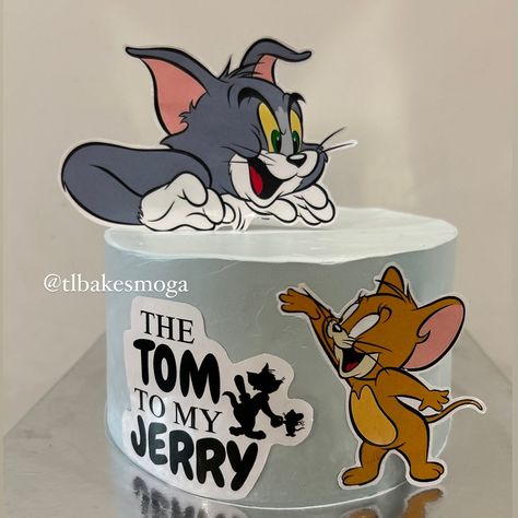 This Tom and Jerry cake is all about the siblings love! 🐱🐭💙 PS: This pic doesn’t quite do justice to the cake’s beautiful color. #BrotherSisterBond #BakingJoy #TomAndJerry #cake #cakedecorating #cakes #cakesofinstagram #cakedesign #baking #mogabaker #cakestagram #homemade #sweet #bakery #cupcakes #foodie #cakeart #tlbakes #tlbakesmoga #happybirthday #mogabaker Loony Toons Cake, Tom And Jerry Cake, Bakery Cupcakes, Designer Cakes, Sweet Bakery, Unique Cakes, Tom And Jerry, Cake Art, Happy Anniversary