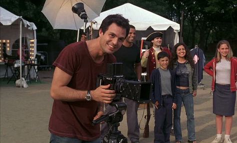 Mark Ruffalo with a Mamiya RZ67 | 33 Celebrities With Their Cameras Shooting Camera, Mamiya Rz67, 13 Going On 30, Photo Lens, Camera World, Behind The Camera, Mark Ruffalo, Jennifer Garner, Romantic Movies