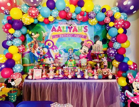 Aaliyah’s Clubhouse Mickey Mouse Clubhouse Birthday Party Decorations, Minnie Boutique, Minnie Mouse Clubhouse, Minnie Mouse Birthday Theme, Minnie Mouse Theme Party, Mickey Mouse Themed Birthday Party, Fiesta Mickey Mouse, Birthday Minnie Mouse, Minnie Mouse Birthday Decorations