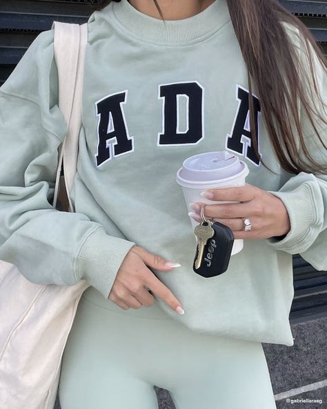 Green Oversized Hoodie, Classic Athleisure, Joggers For Women, Green Joggers, Coffee Dates, Cold Outfits, Joggers Womens, Oversized Hoodie, Cotton Fleece