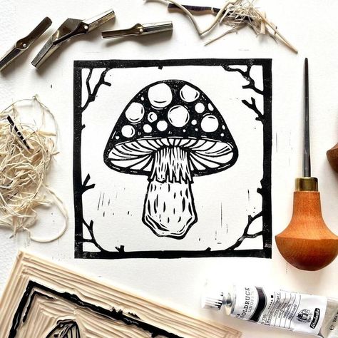 Lino Printmaking, Mushroom Pottery, Lino Ideas, Mushroom Illustrations, Journal Sketches, Art Thoughts, Fungi Art, Sublimacion Ideas, Lino Printing