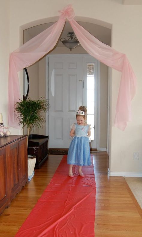 red-carpet Indoor Princess Party, Princess Party Ideas Decorations, Disney Princess Bedding, Royal Fiveness, Princess Tea Party Birthday, Princess Party Ideas, Princess Birthday Party Ideas, Pink Princess Party, Princess Birthday Party Decorations