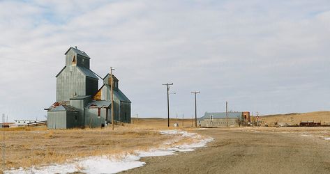 Abandoned Barn In Rural South Dakota, USA | Stocksy United by Raymond Forbes Photography #stockphoto #stockphotography #SouthDakota #farm #usa #ruralamerica #midwest #grainsilo #farmlandscape #barn #midwestusa #landscape #americana Wanderlust Photography, Beautiful Landscape Photography, Beach Landscape, Natural Phenomena, Sioux, Abandoned Places, South Dakota, Amazing Nature, Land Scape