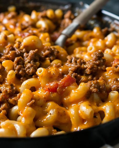 In my house, I'm known as the chief taste-tester, and this recipe is a winner! Crockpot Beef Mac And Cheese Recipe, Pasta Bowl Recipes, Macaroni Recipes Easy Pasta, Small Meals For One, Easy Meat Dishes, Casserole Dishes Dinner, Taco Pasta With Cream Cheese, One Pot Dinners Easy, Easy Dinner Ideas For Family Quick