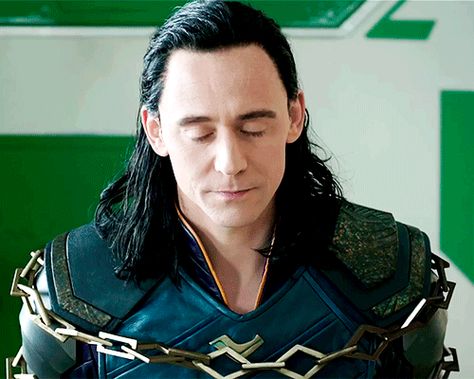 Which Tom Hiddleston charakter is yours? Tom Hiddleston Thor, Tom Hiddleston Funny, Loki Tv, Ragnarok Characters, Breakup Playlist, Pepper Potts, Kevin Feige, Loki Fanart, Rick Y Morty