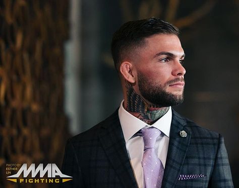 Cody "No Love" Garbrandt Cody No Love Garbrandt, Ufc Workout, Cody Garbrandt, Drip Outfit Men, Ufc Fighters, Hair Png, No Love, Ideal Man, Mma Fighters