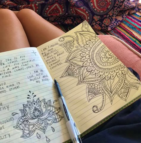 Pen Drawings Aesthetic, Illusion Tattoos, Journal Inspiration Writing, Journal Therapy, Art Journal Therapy, Easy Doodle Art, Best Tattoo Designs, Art Diary, Doodle Art Designs