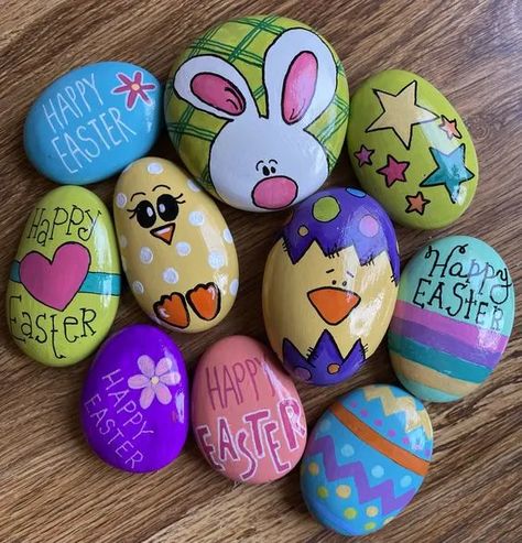 Painted Rocks For Easter, Easter Egg Painted Rocks, Easter Egg Rock Painting Ideas, Painted Easter Rocks, Easter Rocks Painting Ideas, Bunny Rock Painting, Spring Rock Painting Ideas, Rock Painting Easter, Easter Rock Painting Ideas